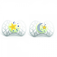 The dummy orthodontic Nuvita Air of 6 m + 2 pieces glows in the dark (NV7082)