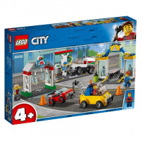 Designer of LEGO City Garage center (60232)