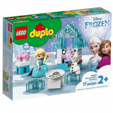 The designer of the LEGO Disney Princess Tea drinking at Elza and Olaf (10920)