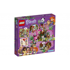 The designer of the LEGO Friends Panda Lodge on a tree in the jungle (41422)