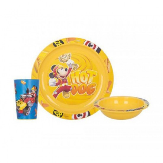 Set of children's dishes 