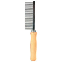 Trixie the Hairbrush with frequent tooth and the wooden handle