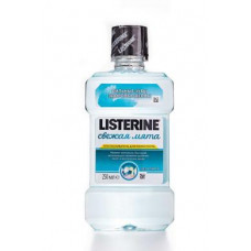 Mouthwash Strong teeth, Listerine, healthy gums 250 ml, z00790
 