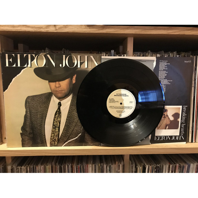 Пластинка Elton John 