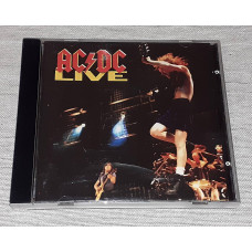 Signature AC-DC - Live