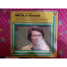 Vinyl record of LP Nicola Di Bari - Un Successo Dopo Laltro