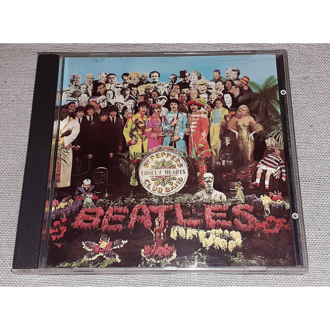 Signature The Beatles - Sgt. Pepper's Lonely Hearts Club Band