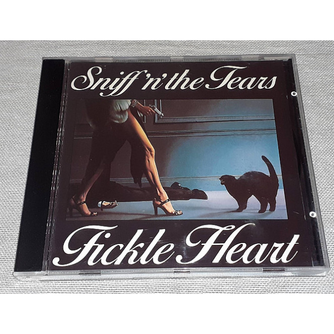 Фирменный Sniff 'n' the Tears - Fickle Heart