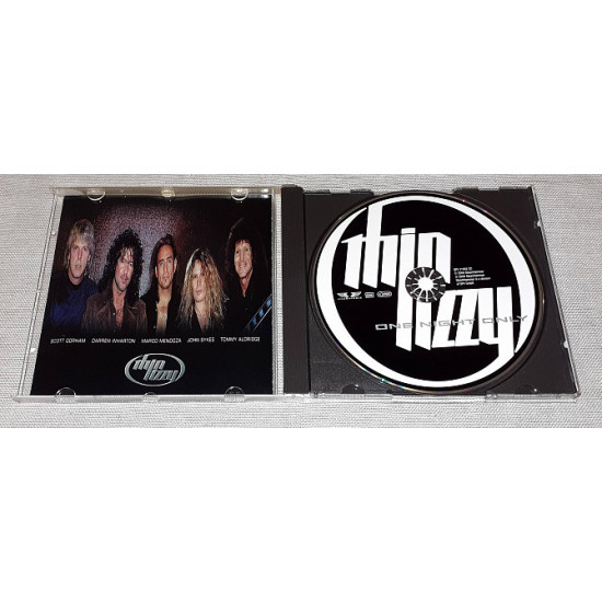 Signature Thin Lizzy Featuring Scott Gorham & John Sykes - One Night Only