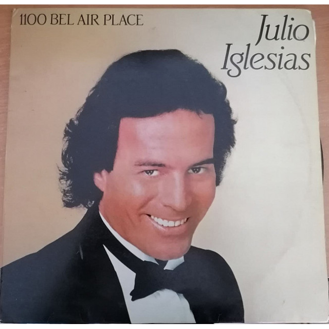 Julio iglesias 1100 bel air place