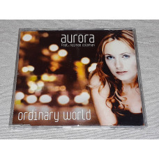 Signature Aurora Feat. Naimee Coleman - Ordinary World