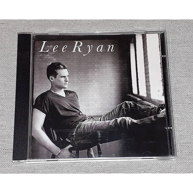 Фирменный Lee Ryan - Lee Ryan