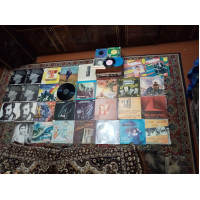 I will sell vinyl records of different performers of 1973-1989god