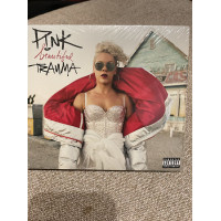 CD disk Pink (P! nk) Beautiful trauma