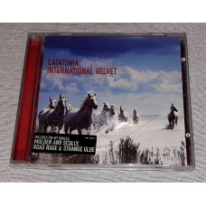 Signature Catatonia - International Velvet